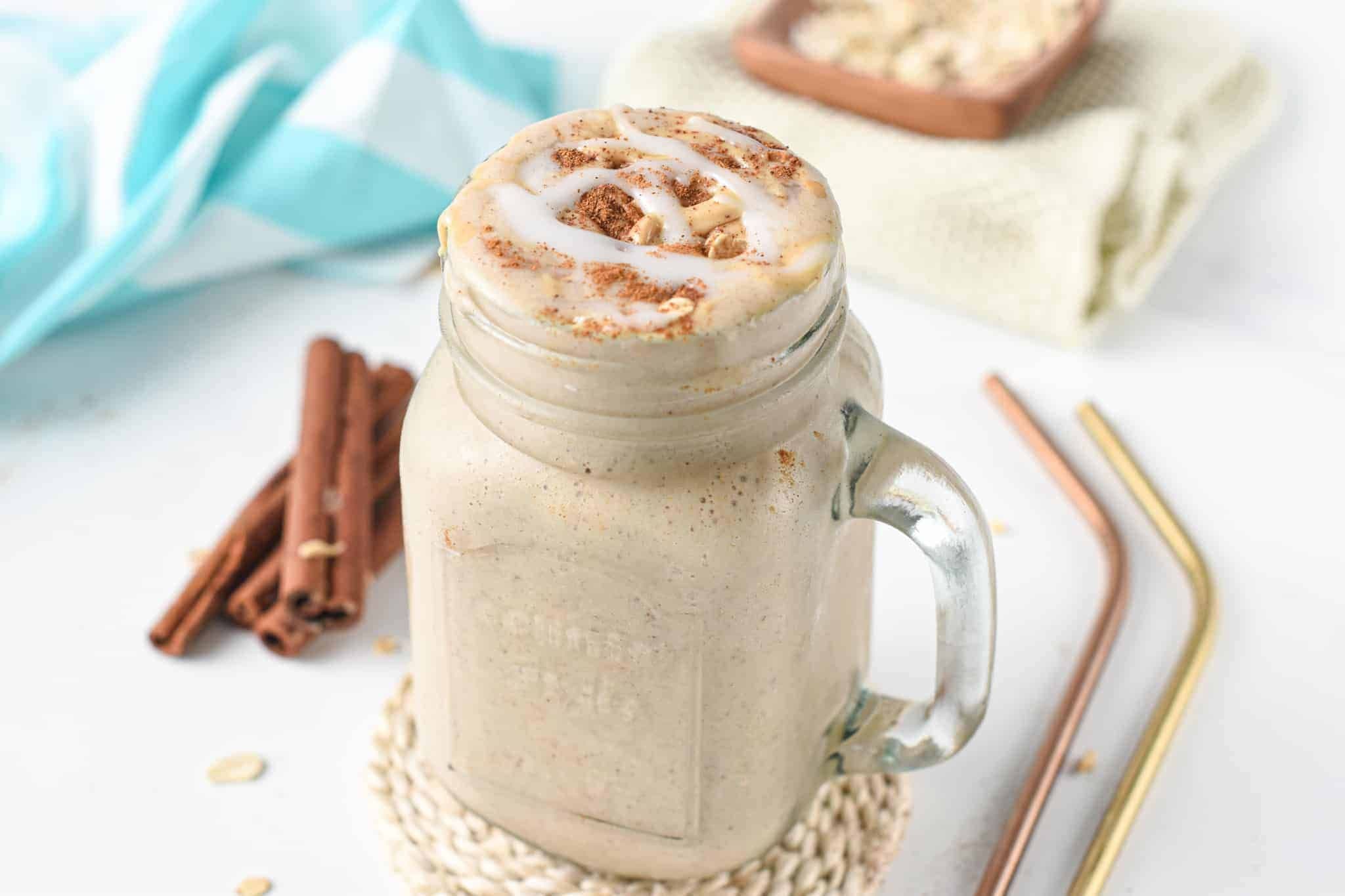 Cinnamon Roll Smoothie